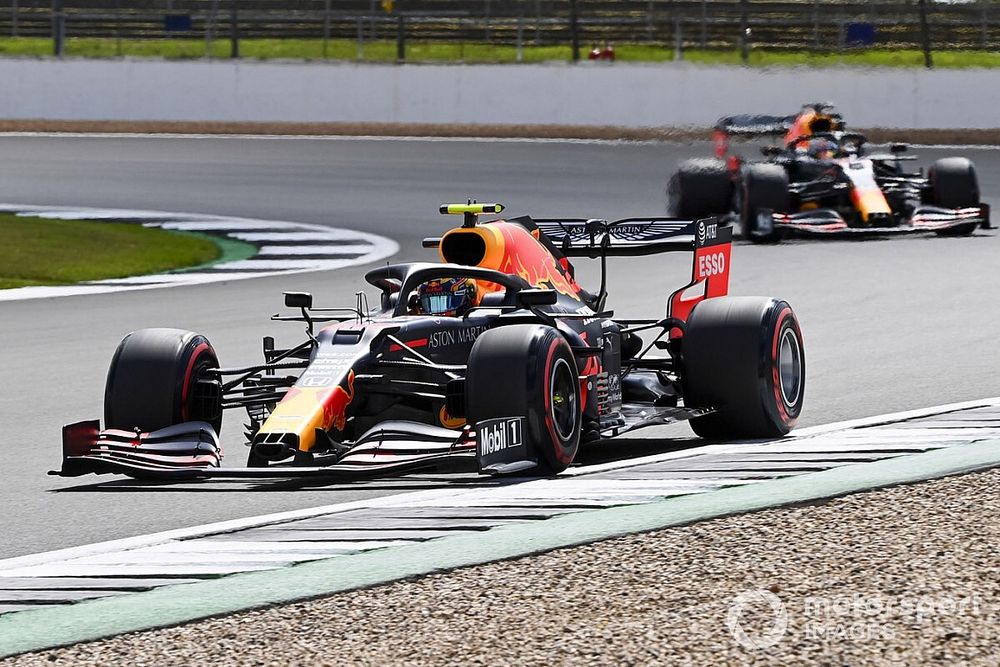 Albon nem érzi a nyomást sem a csapat, sem Verstappen részéről