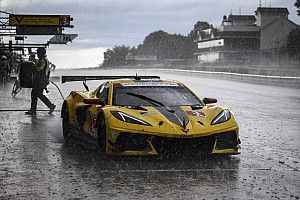 Victoria dramática de García y Corvette en Road America