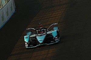 Эванс выиграл гонку ФЕ в Джакарте, да Кошта лишился подиума