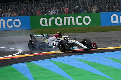 Hamilton no se explica por qué el Mercedes es tan lento en Spa