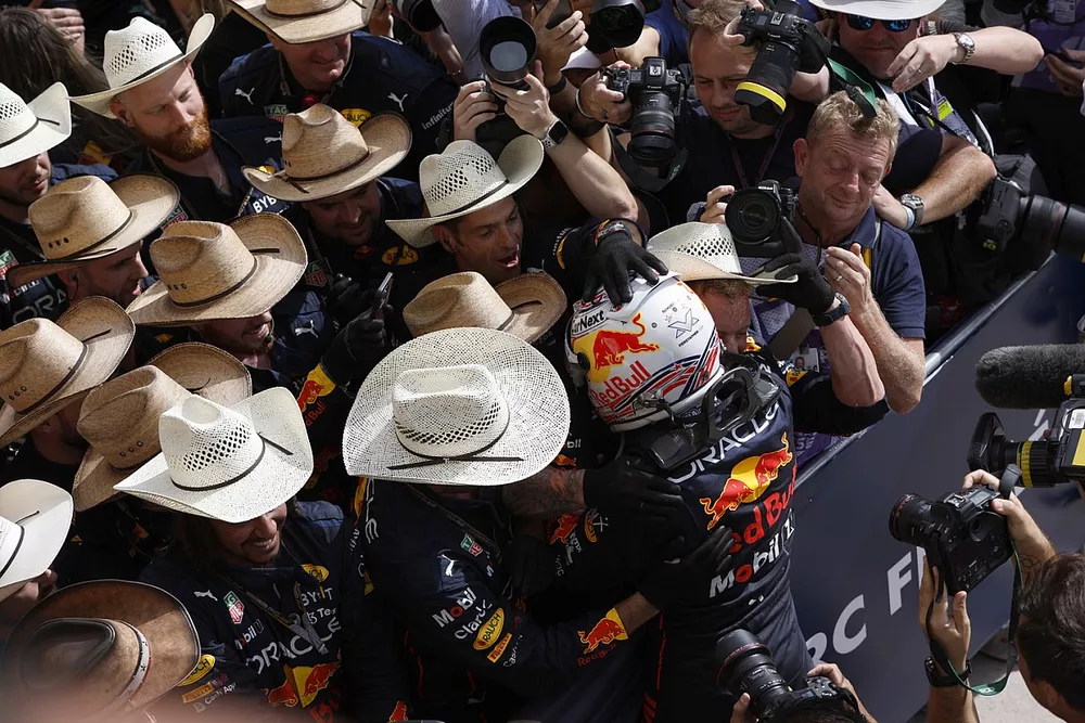 Max Verstappen, Red Bull Racing, 1st position, celebrates with his team on arrival in Parc Ferme