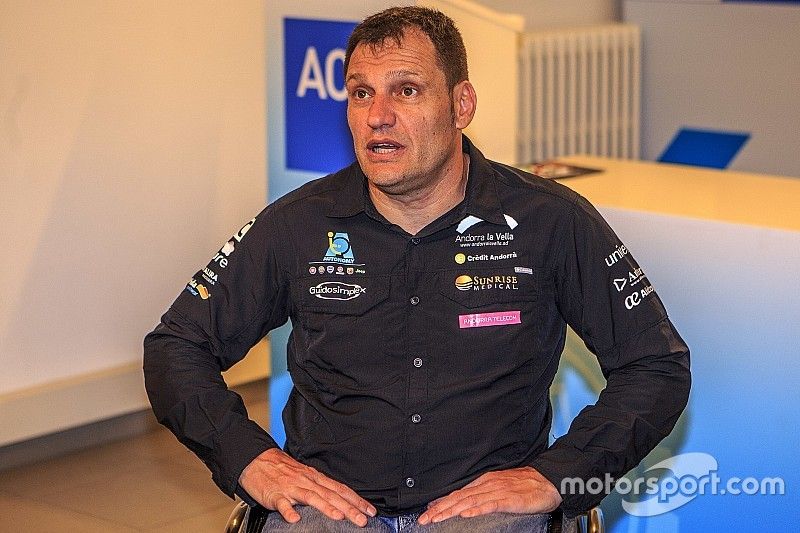 Albert Llovera regresa al Dakar con Iveco y De Rooy