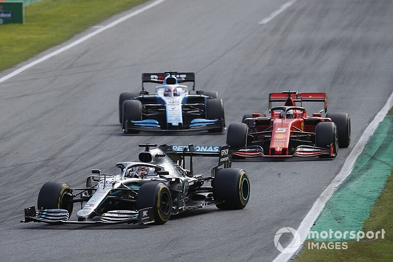 Utolsó pillanatos szabályváltoztatás az F1-ben: nő a minimumtömeg