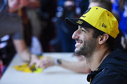Hakkinen: Nem Ricciardo képességeivel van baj, hanem a Renault-val