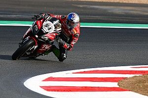 SBK, Magny-Cours: capolavoro Razgatlioglu, vince una folle Gara 1