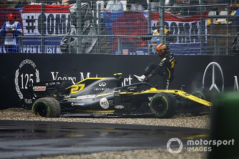 Choque de Nico Hulkenberg, Renault R.S. 19 en el muro