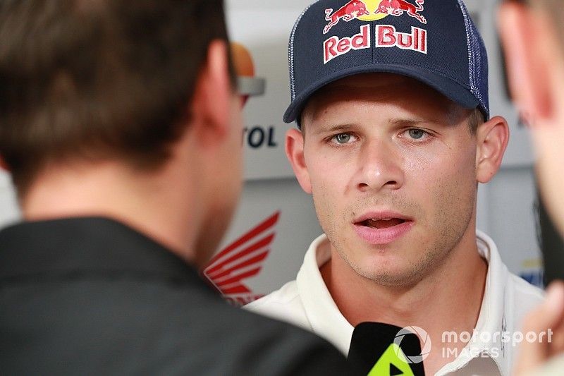 Bradl punge Crutchlow: "Dice molte cose, non è sempre produttivo"