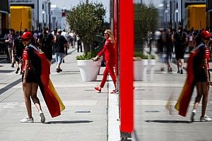 Vettel egyik legnagyobb rajongója a Hungaroringen: micsoda arcfestés?!