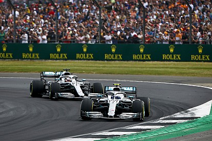 Hamilton wil einde aan F1-optochten: “Laat coureurs meebeslissen”
