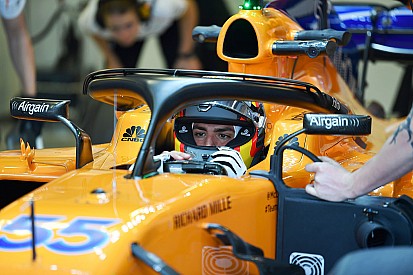 Sainz dice que la evolución que logró en Renault lo ayudará en McLaren