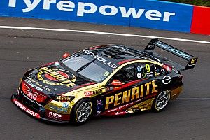 Bathurst 1000: Reynolds sets practice pace, scare for McLaughlin