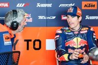 Vi&ntilde;ales detalla su adaptaci&oacute;n a la KTM para el MotoGP 2025