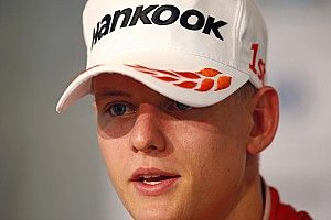 Mick Schumacher megállíthatatlan: vasárnap is nyert