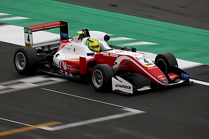 F3 Silverstone: Schumacher ikinci zaferini aldı!