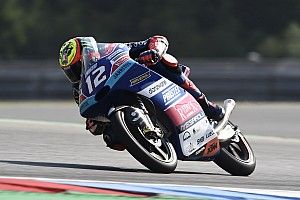 Moto3 Austria: Bezzecchi pole perdana, Martin heroik
