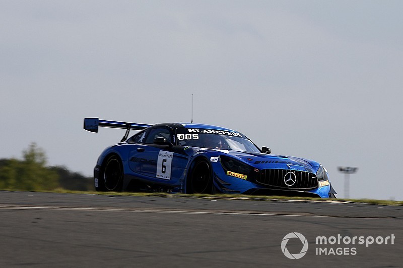 Bortolotti y Stolz se llevan las poles en el Nurburgring, Riberas y Costa brillan