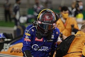 Vídeo: el disparatado lamento de Sainz tras perder el podio en Sakhir