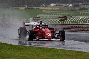 Sandown S5000: Ngatoa prevails in wild Heat 2