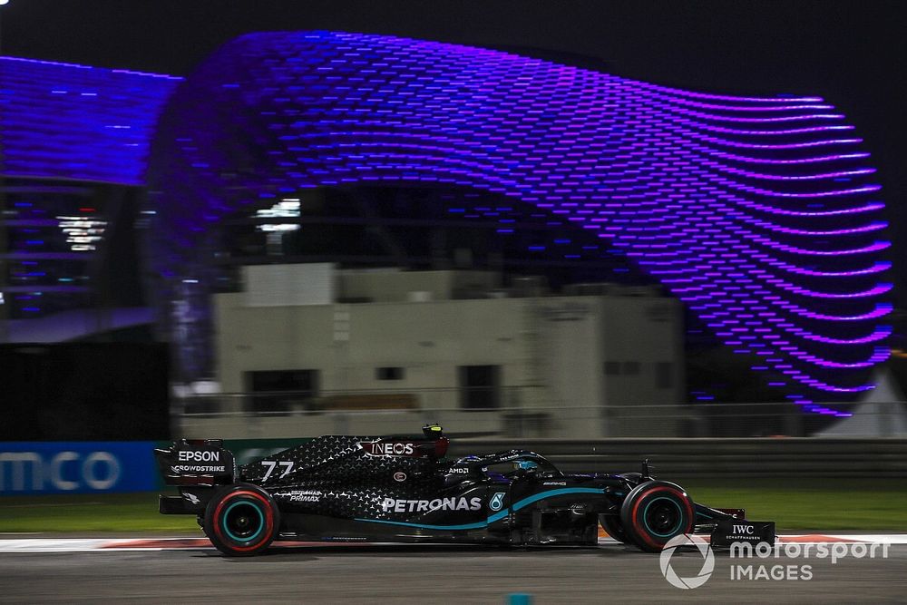 F1アブダビFP2:ボッタス首位、フェルスタッペン3番手もトップ3はアタック消化不良? 終盤にトラブル続発