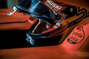 Sainz: ez így túl veszélyes, változtatni kell!