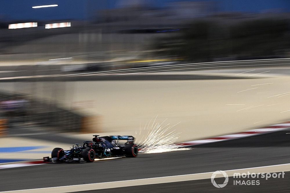 Sparks fly from George Russell, Mercedes F1 W11