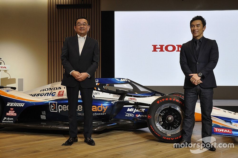 佐藤琢磨”凱旋報告会”に登場。ホンダ八郷社長「来年のインディ500も勝ってほしい」