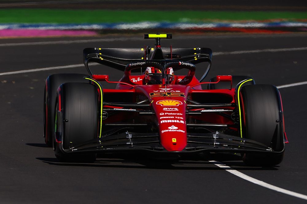 Ferrari: Te vroeg in F1-seizoen om Leclerc en Sainz teamorders te geven