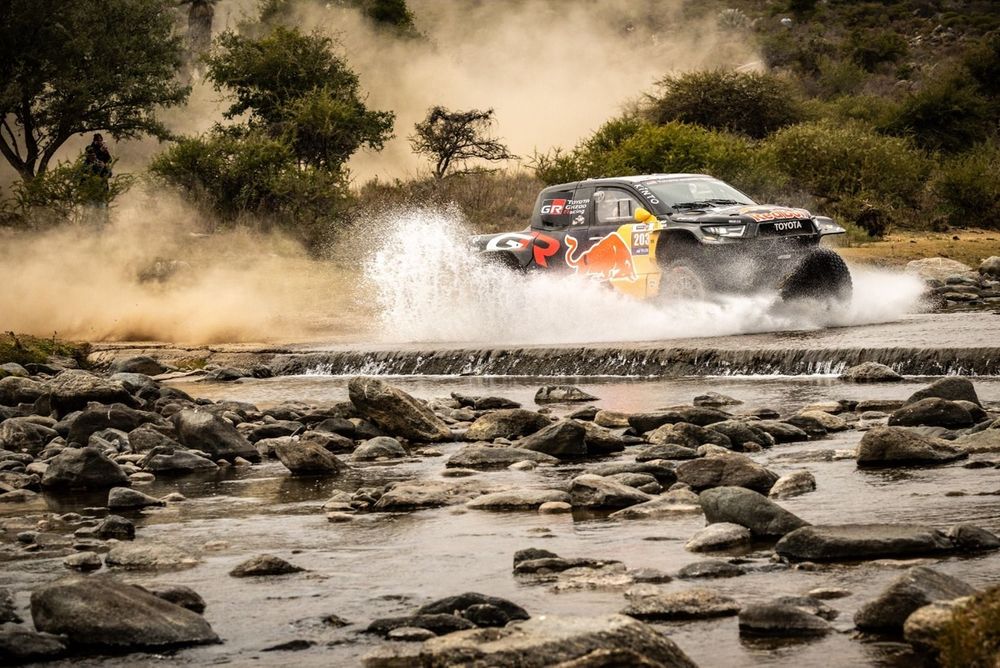 Lucas Moraes, Armand Monlena, Toyota GR DKR Hilux