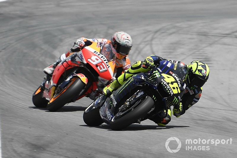 Rossi: “Márquez es un calculador”