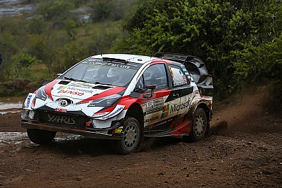 Neuville y Ogier plantan cara a los Toyota, con Meeke al frente