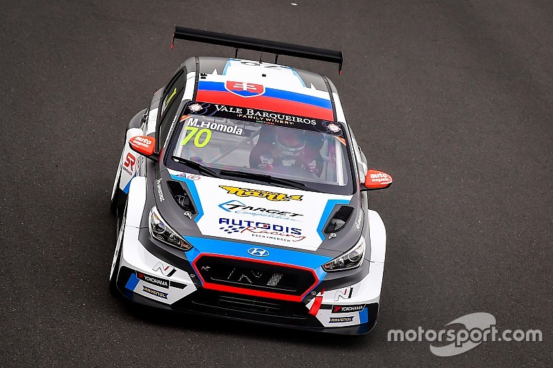 Mat'o Homola vince Gara 1 del TCR Europe all'Hungaroring nel dominio Hyundai