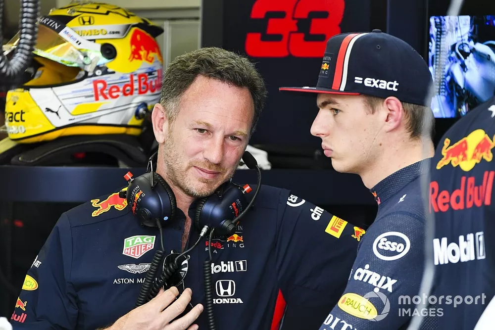 Christian Horner, Team Principal, Red Bull Racing, con Max Verstappen, Red Bull Racing