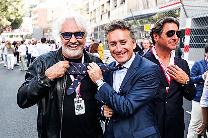Briatore, F1'de sürekli lastiklerin ön plana çıkmasından rahatsız