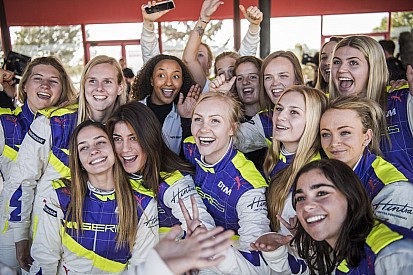 Ferrari quiere mujeres pilotos en su programa de F1