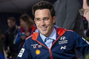 WRC, Neuville spiega l'incidente: "In quel punto le note erano troppo ottimiste"