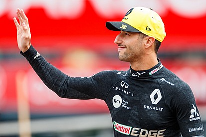 Ricciardo afirma que confia em melhora de desempenho da Renault