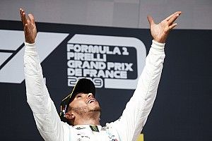 Wolff: “Hamilton misschien wel de grootste coureur ooit”