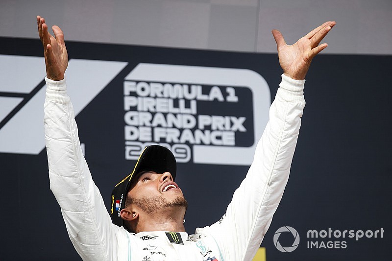 Wolff: “Hamilton misschien wel de grootste coureur ooit”