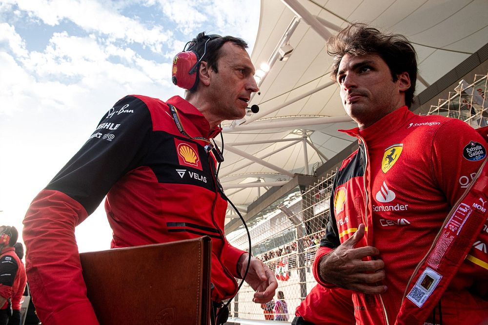 Sainz, Ferrari'nin gelişiminin onun lehine olduğu iddialarını yalanladı