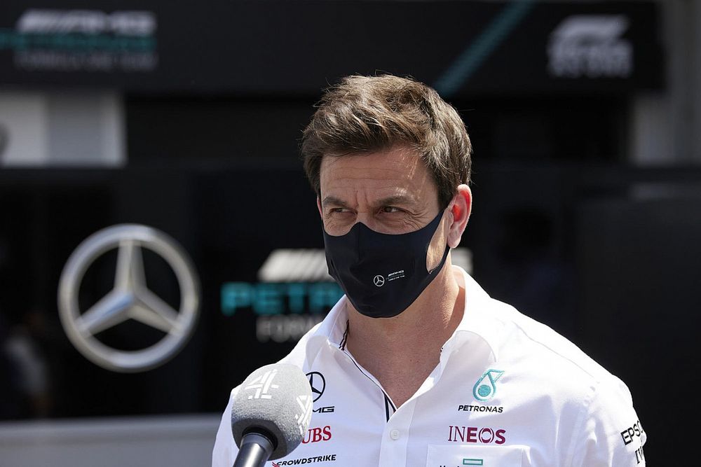 Mercedes: F1 didn't have level playing field on tyre pressures