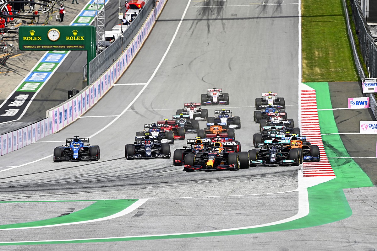GP Stiria: Leclerc, che rimonta! Da ultimo a settimo