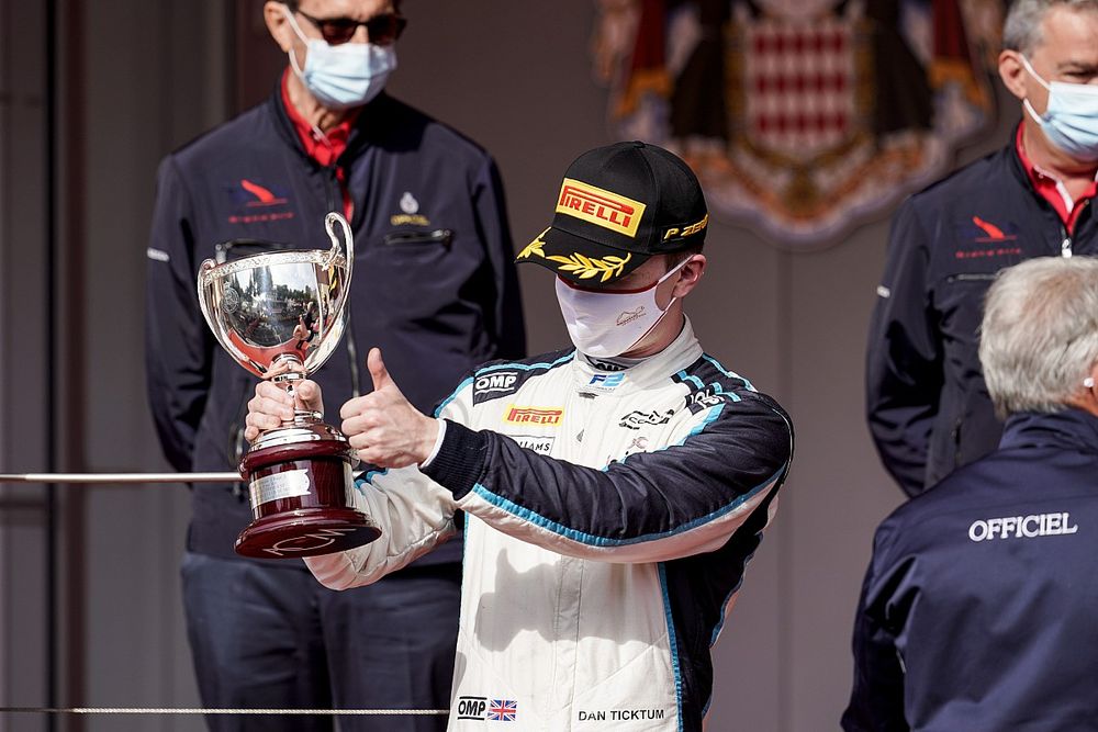 A Williams azonnali hatállyal megvált az F2-es pilótájától