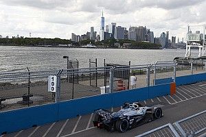 Mercedes devient le "chasseur" après un zéro pointé à New York