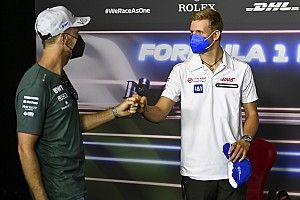 Steiner: Schumachernek sokat segíthet Vettel mentorálása