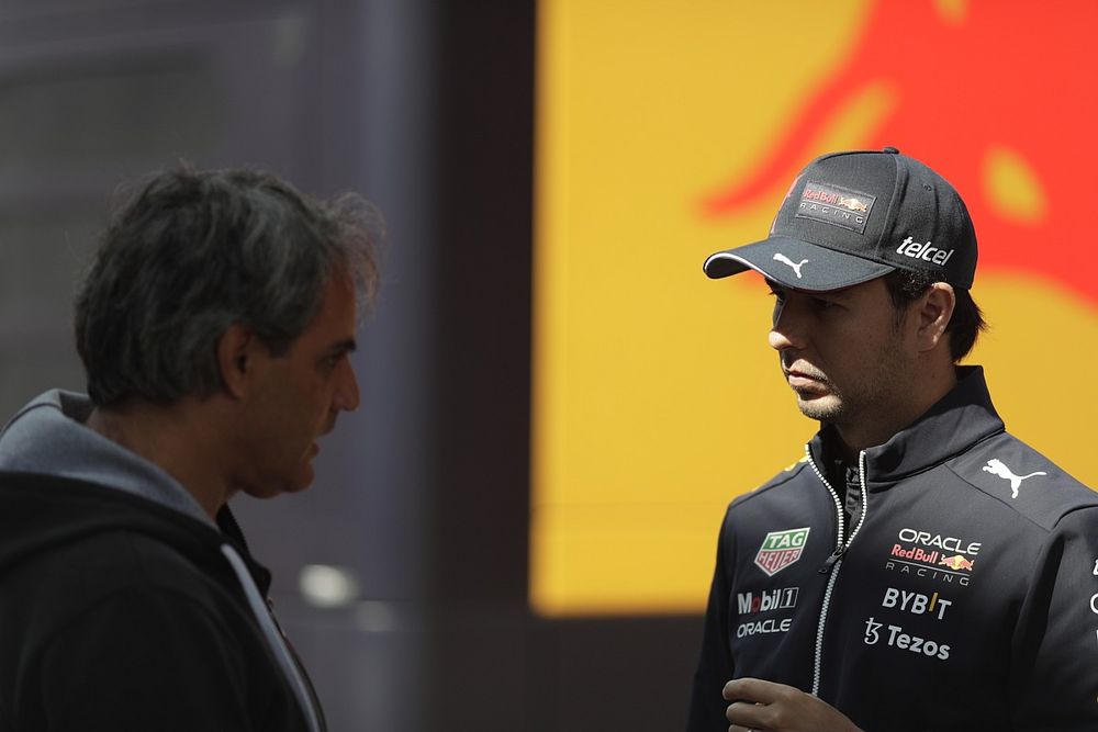 Sergio P&eacute;rez, Red Bull Racing, con Juan Pablo Montoya