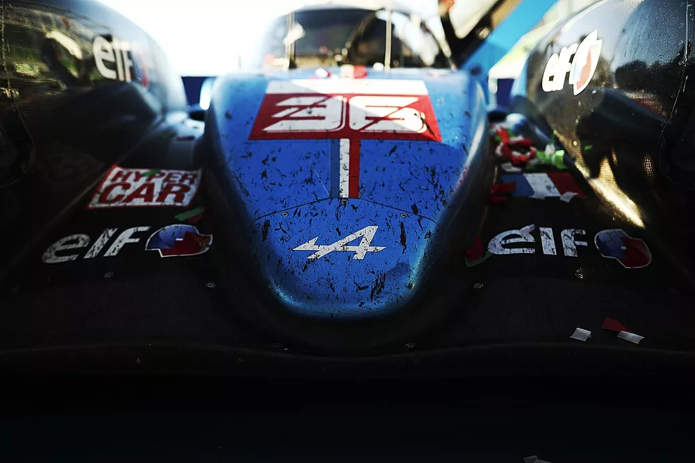 #36 Alpine Elf Team Alpine A480 - Gibson of Andre Negrao, Nicolas Lapierre, Matthieu Vaxiviere