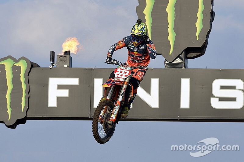 Tony Cairoli vince la qualifica della MXGP sulla sabbia olandese