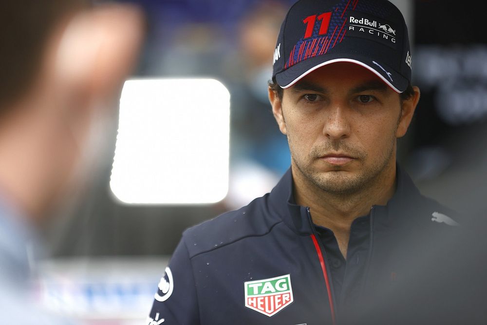 Ex directivo de Mercedes elogia a Pérez en su papel con Red Bull
