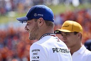 Bottas aktívan tölti a nyári szünetet, remekül teljesített egy bicikliversenyen