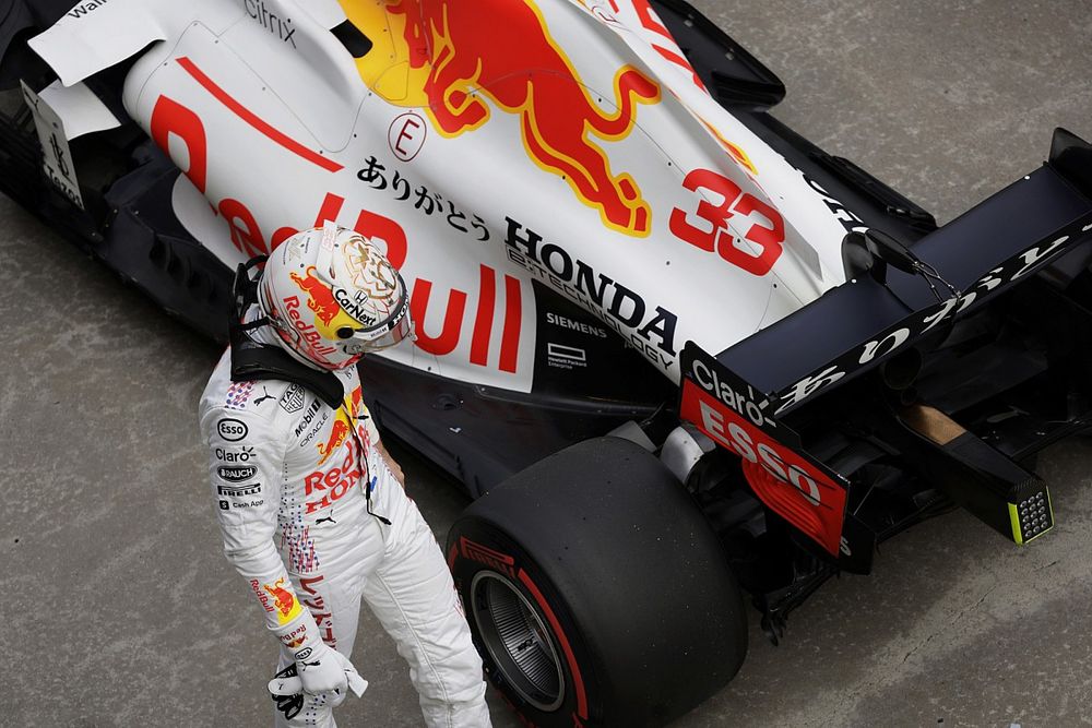 Max Verstappen, Red Bull Racing, arriva al Parc Ferme dopo le Qualifiche